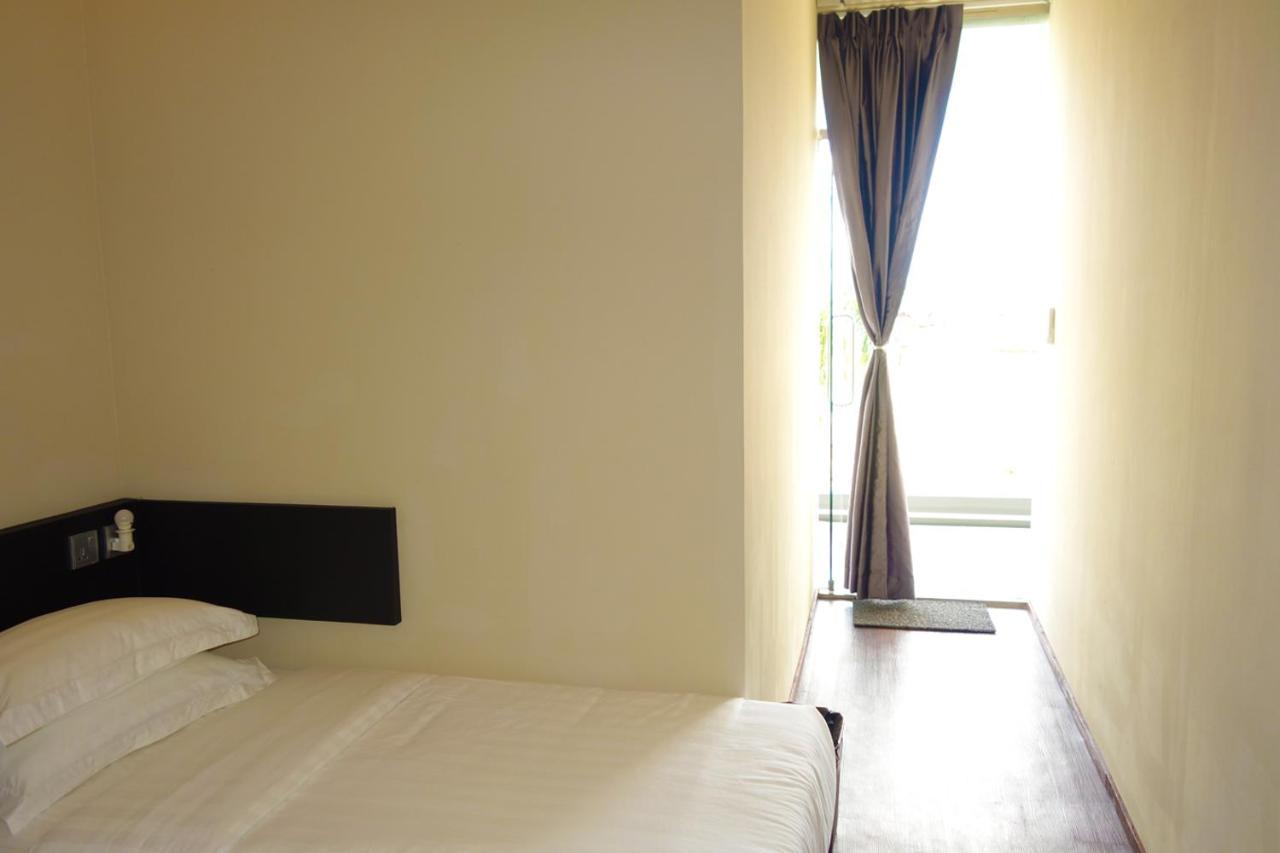 Ae Semporna Guesthouse 极潜旅店 Exteriér fotografie
